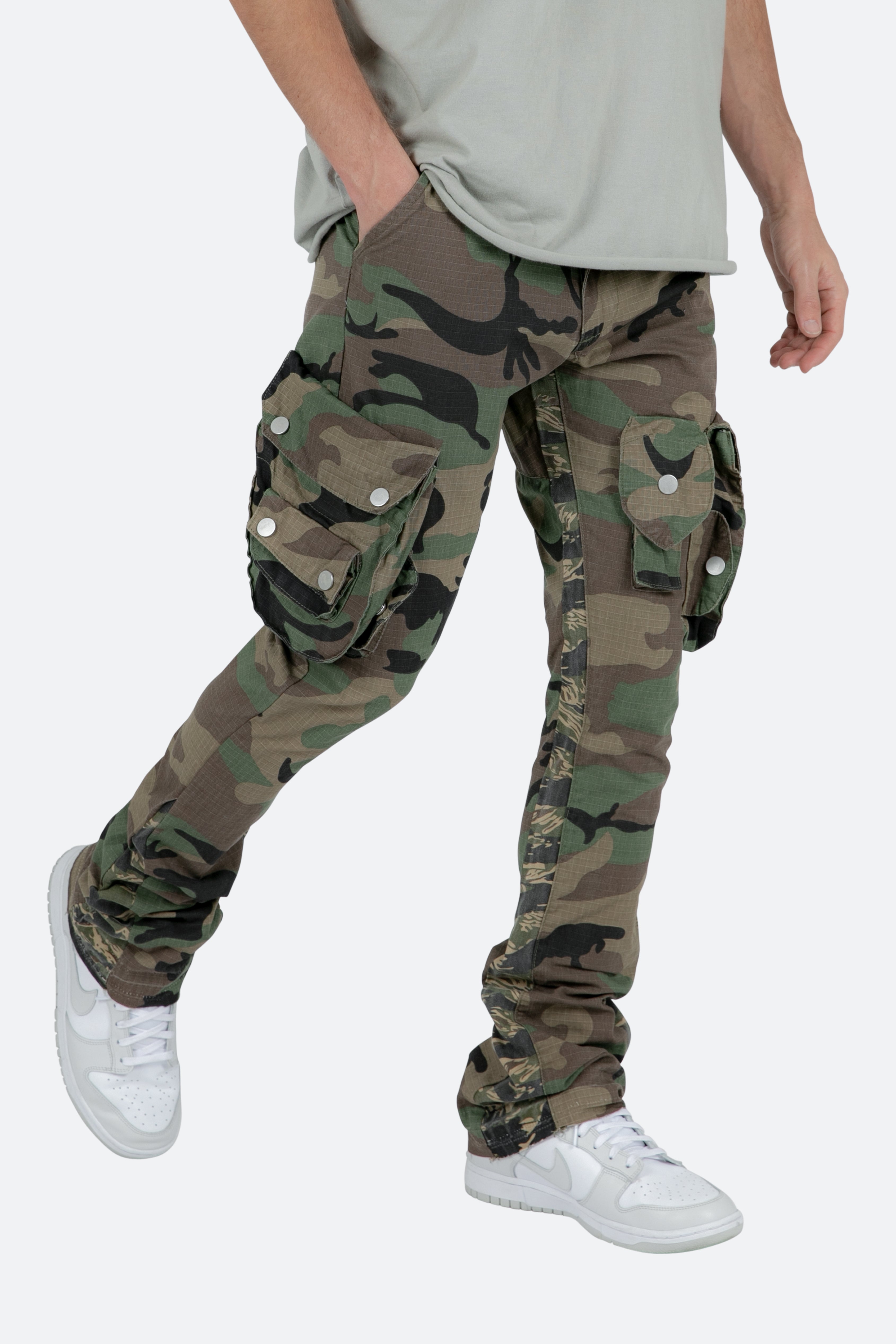 Patch Pocket Flare Cargo Pants - Camo