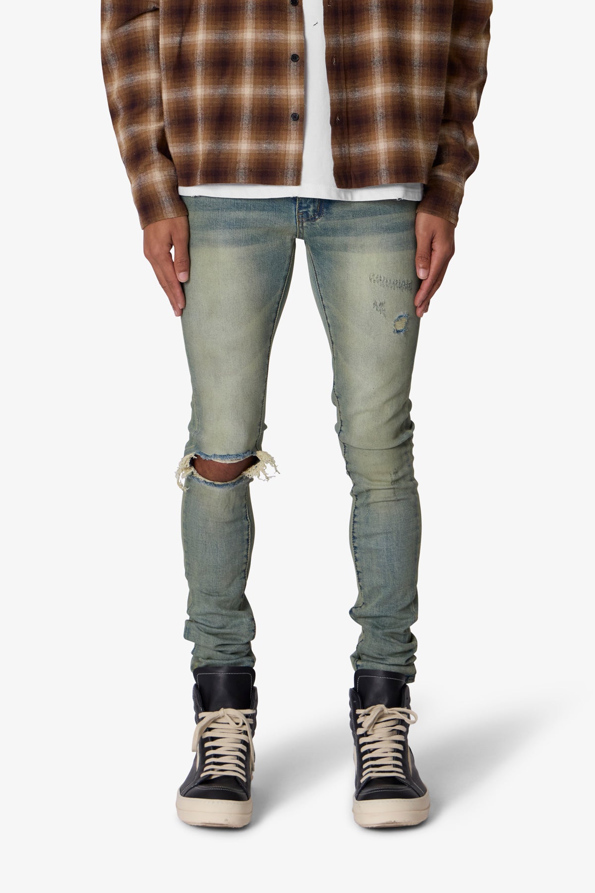 X721 Dusted Skinny Denim - 4th Day Sun Washed Blue